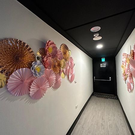 Joy Garden Hotel Каосюн Екстериор снимка
