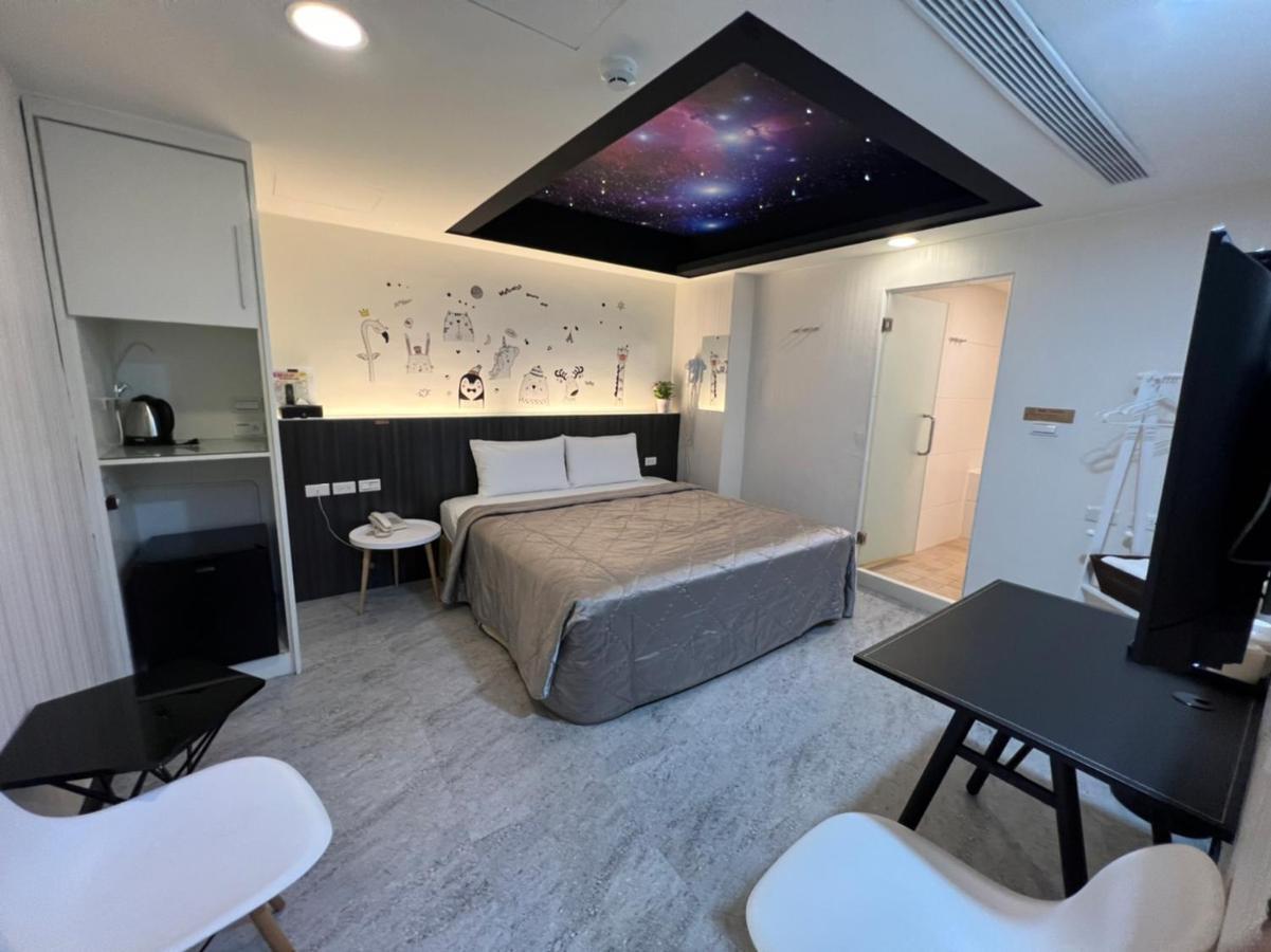 Joy Garden Hotel Каосюн Екстериор снимка