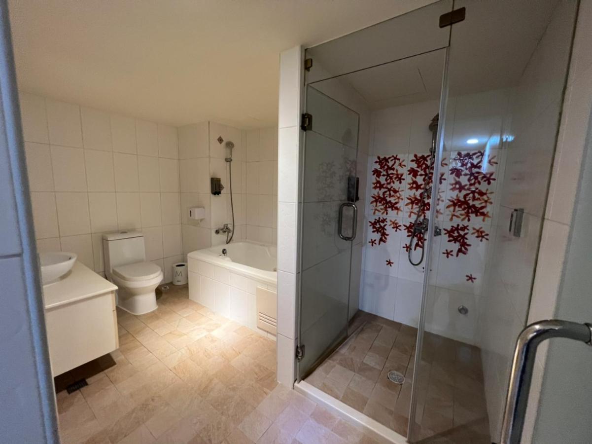 Joy Garden Hotel Каосюн Екстериор снимка